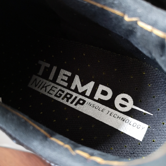 Nike Tiempo legend 9 Elite Soccer Cleats - Picture 3 of 7